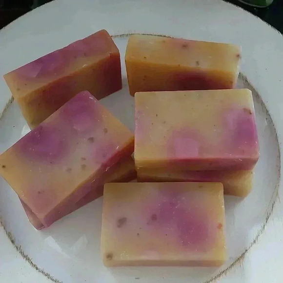 Petal Dance Handmade Soap - Picture 1 of 1